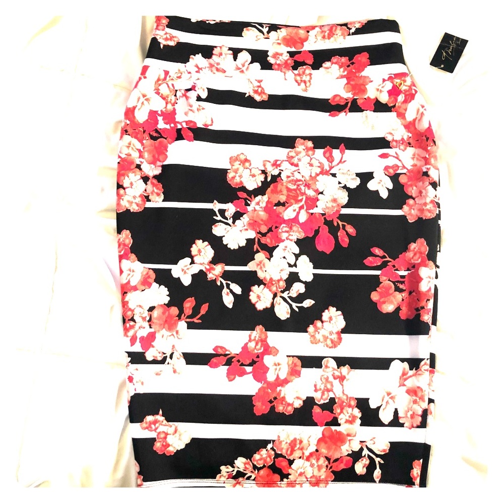 Floral & stripped stretch pencil skirt